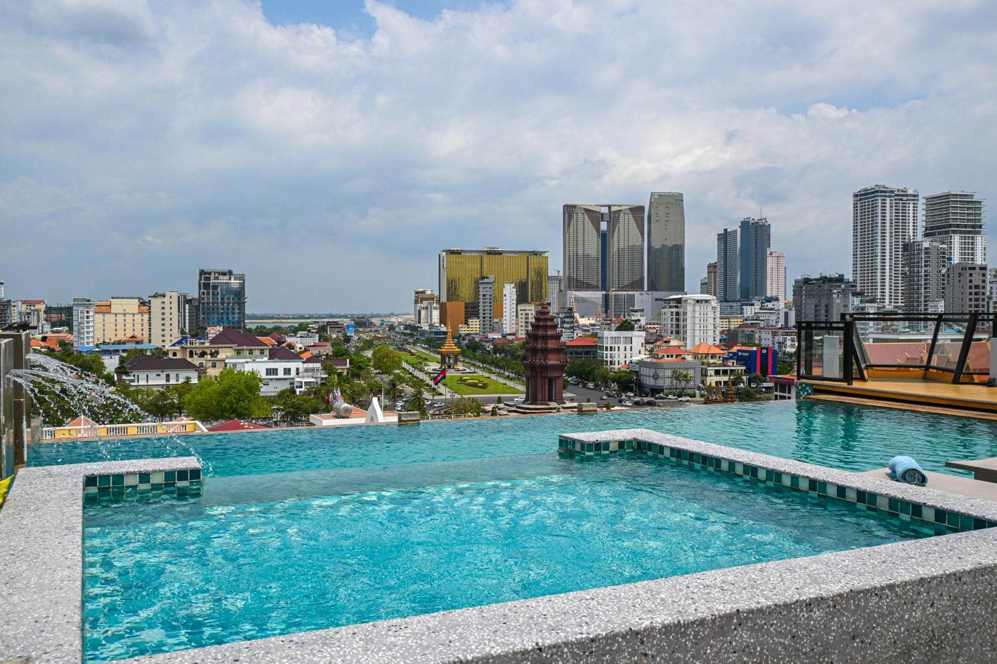 Phnom Penh 51 Hotel & Residences ภายนอก รูปภาพ