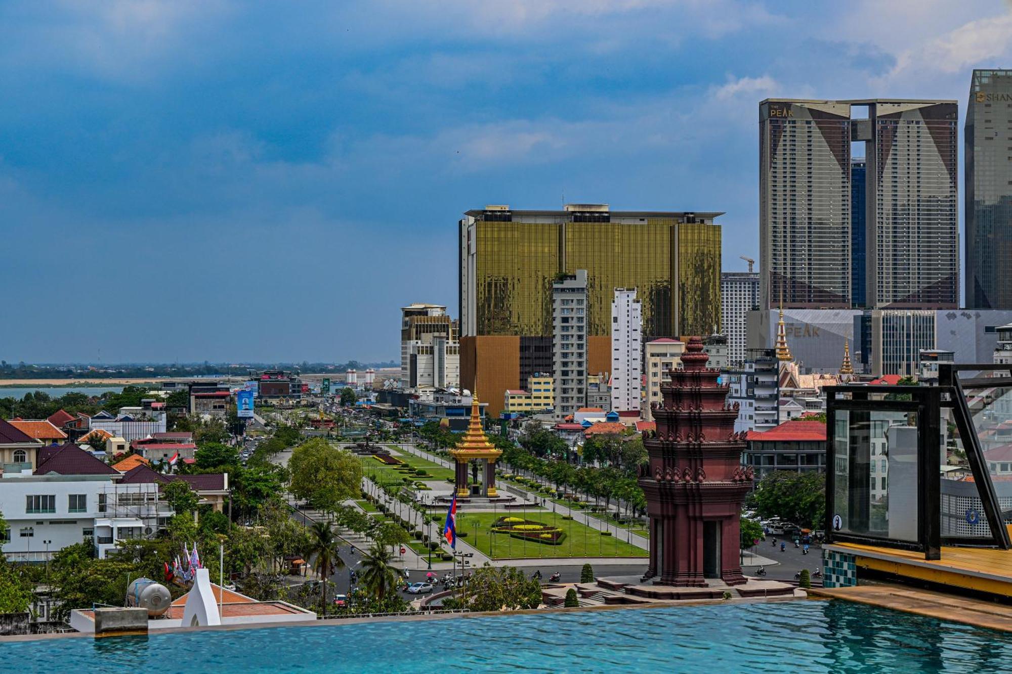 Phnom Penh 51 Hotel & Residences ภายนอก รูปภาพ
