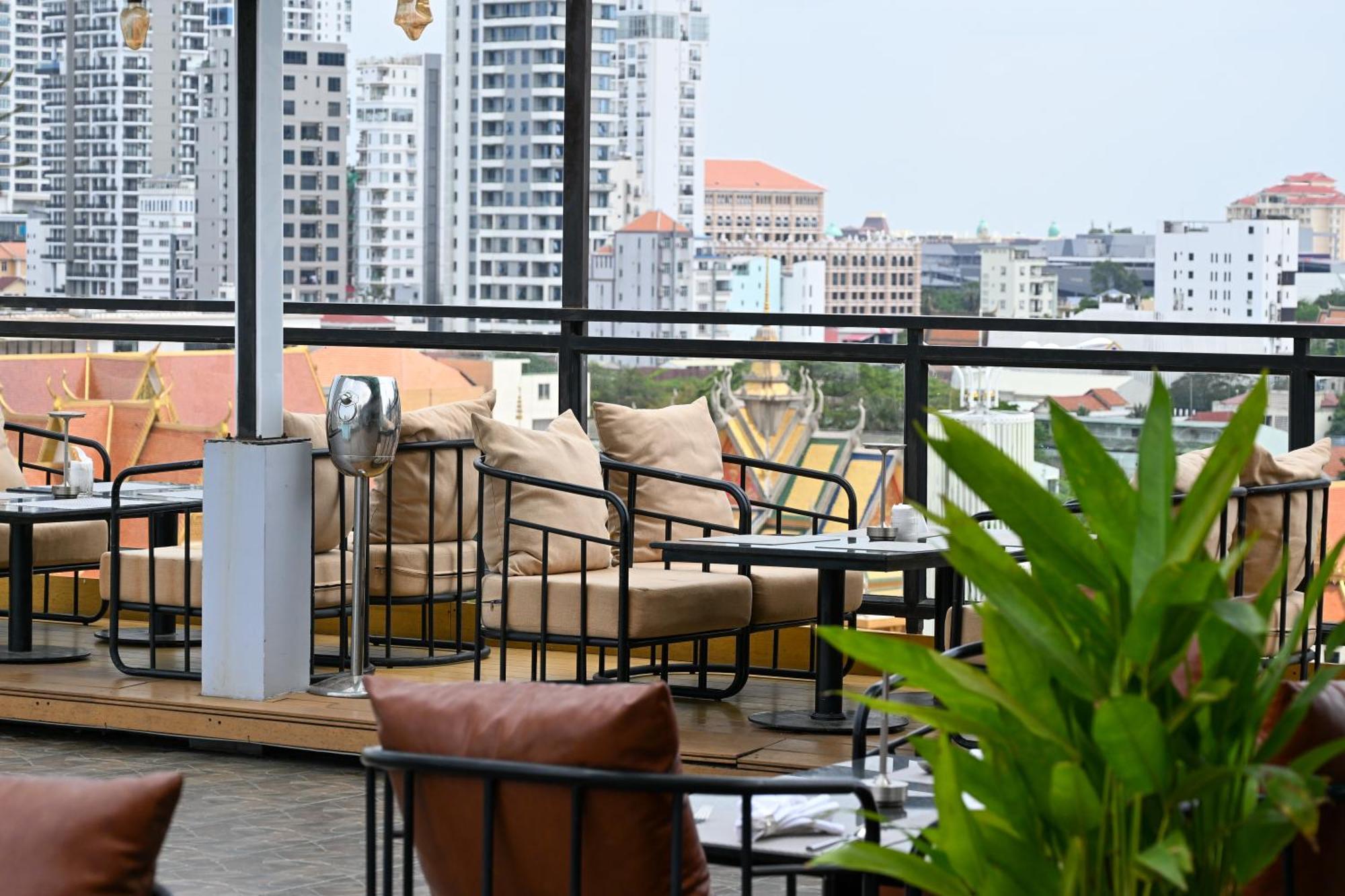 Phnom Penh 51 Hotel & Residences ภายนอก รูปภาพ